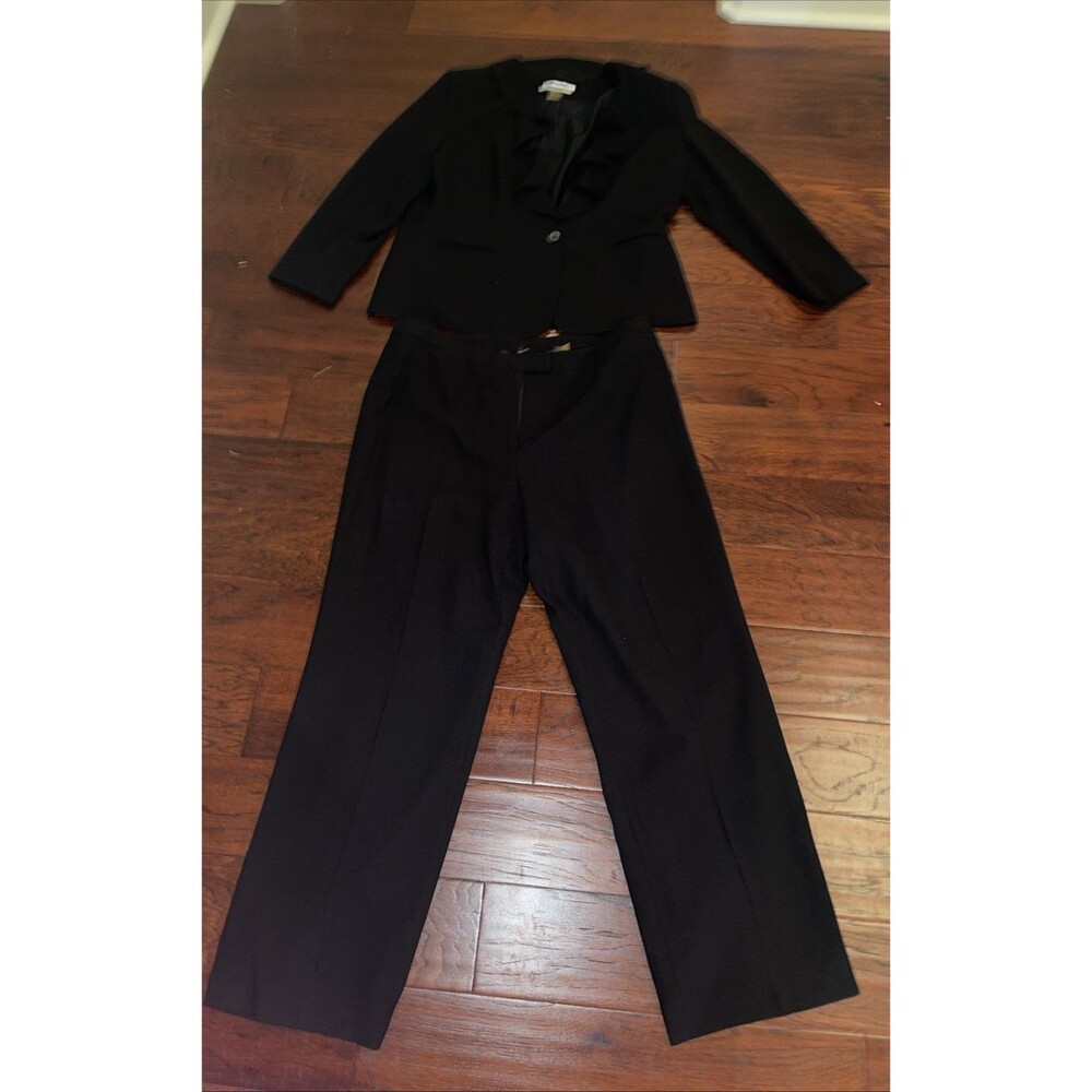 Nygard Collection Black Ruffle Front Pant Suit Size 16 Career Blazer/trousers